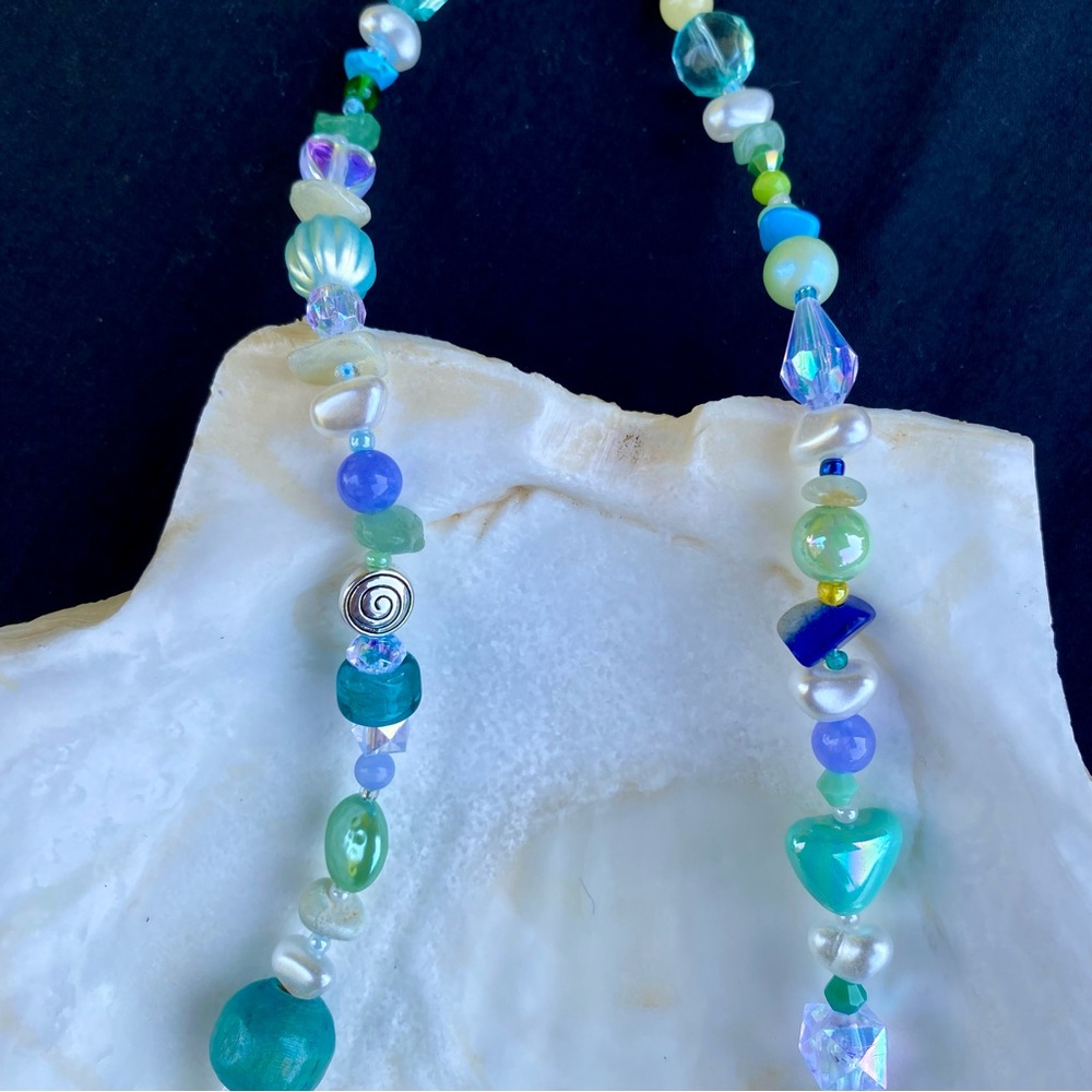 Under the Sea Beaded Blue & Green Necklace Mermaid Silver Spiral Hearts Mixed - Picture 7 of 11